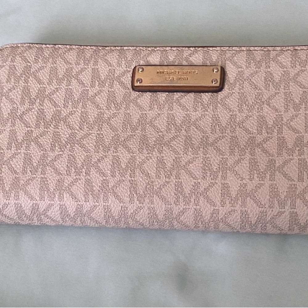 Michael Kors Light Pink Monogram Wallet